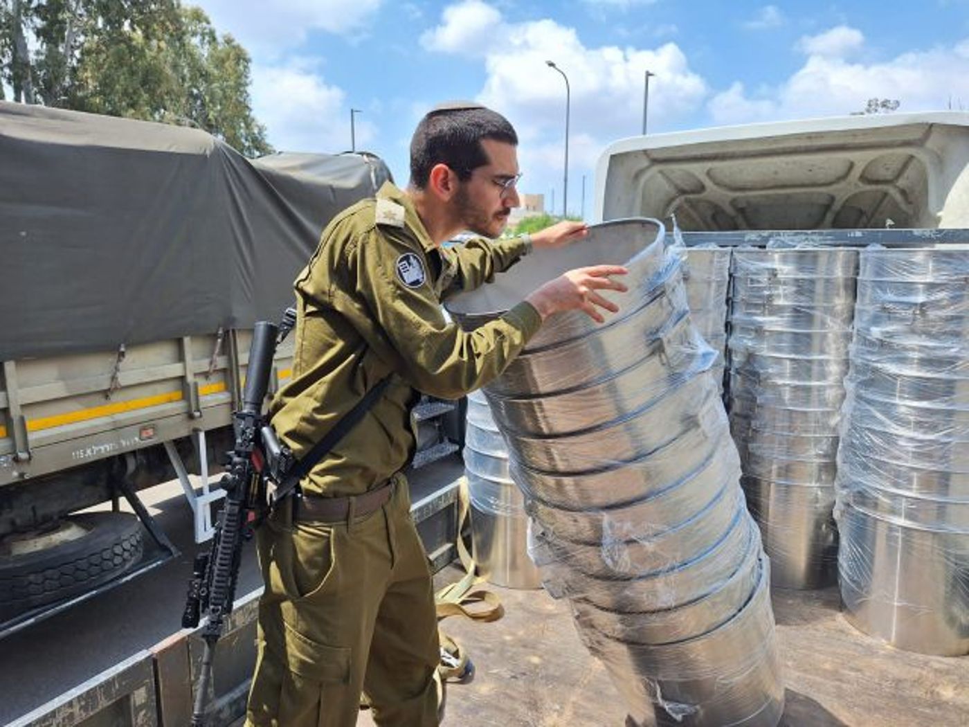 מכשירים את המטבחים בצה"ל