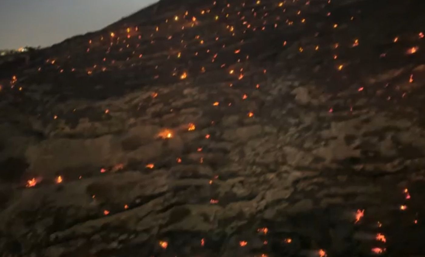 פינוי מוסדות חינוך ובתים: שריפה גדולה בהר חומה