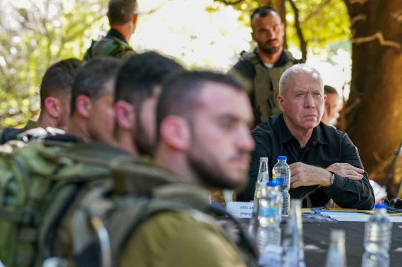 גלנט ללוחמי גולני: אין לאף אחד זכות לבקר את ישראל