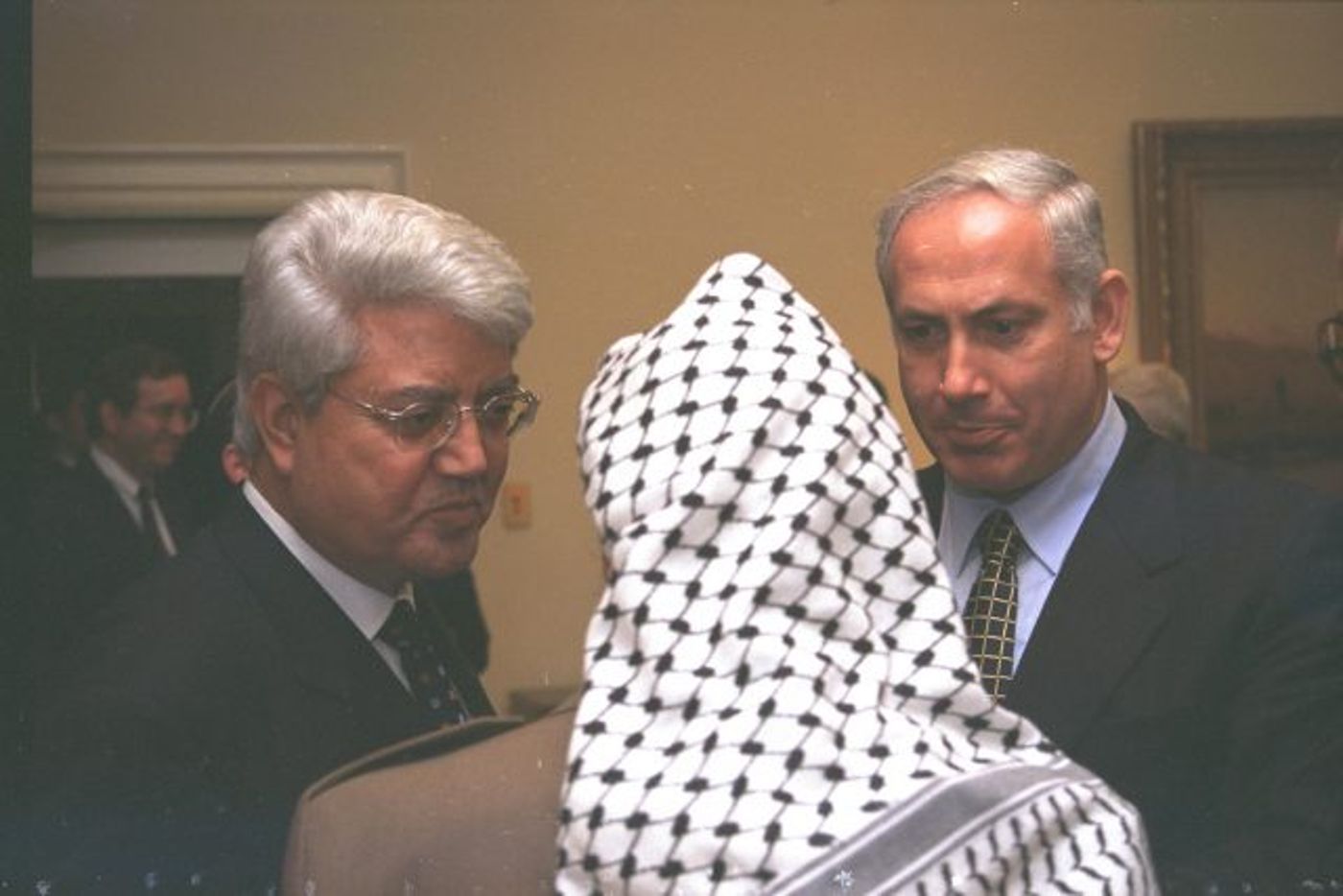 עם נתניהו וערפאת בבית הלבן 1996 (אבי אוחיון,לע"ם)