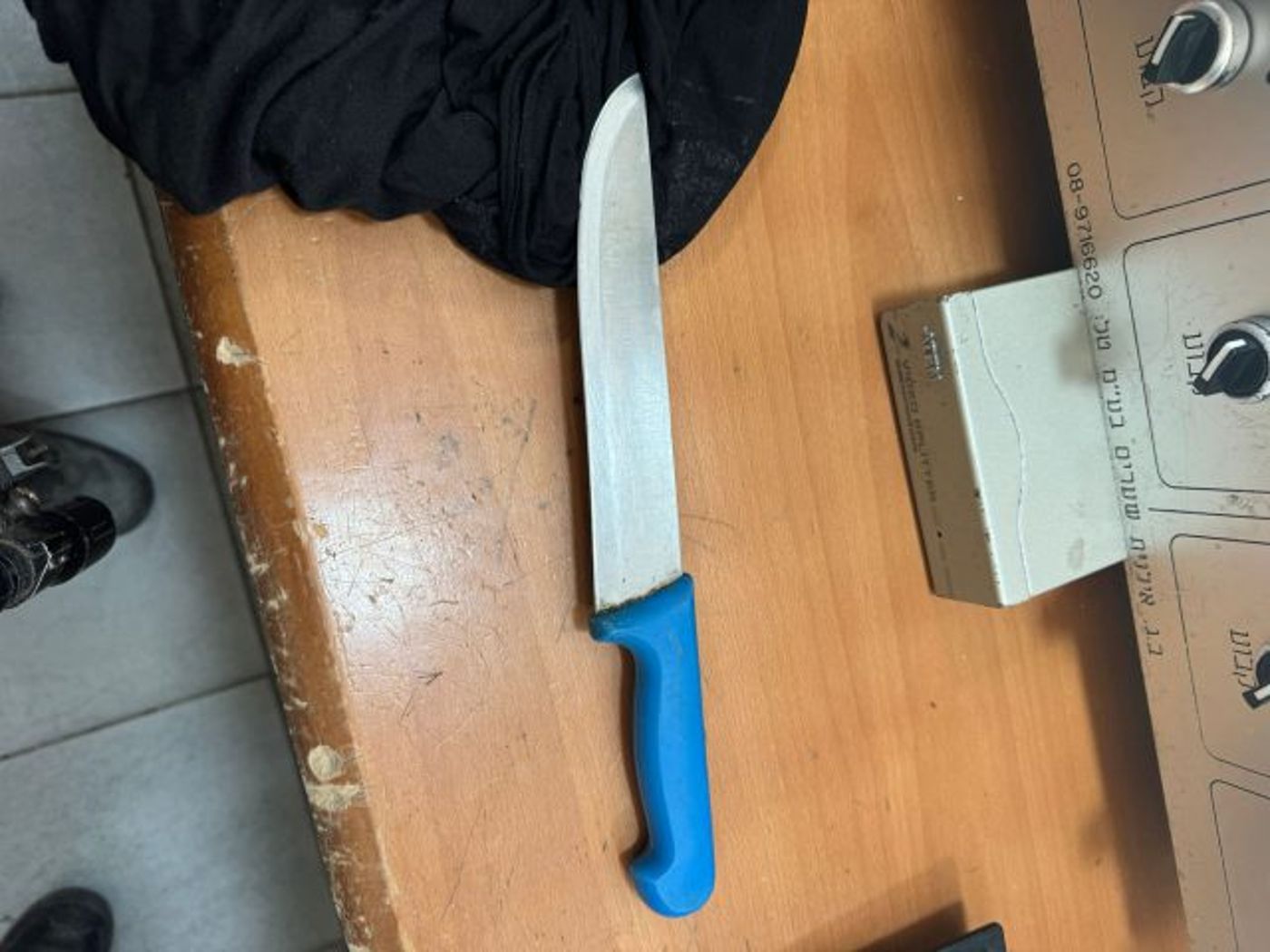 הסכין שנמצא על גוף המחבלת (דוברות המשטרה)