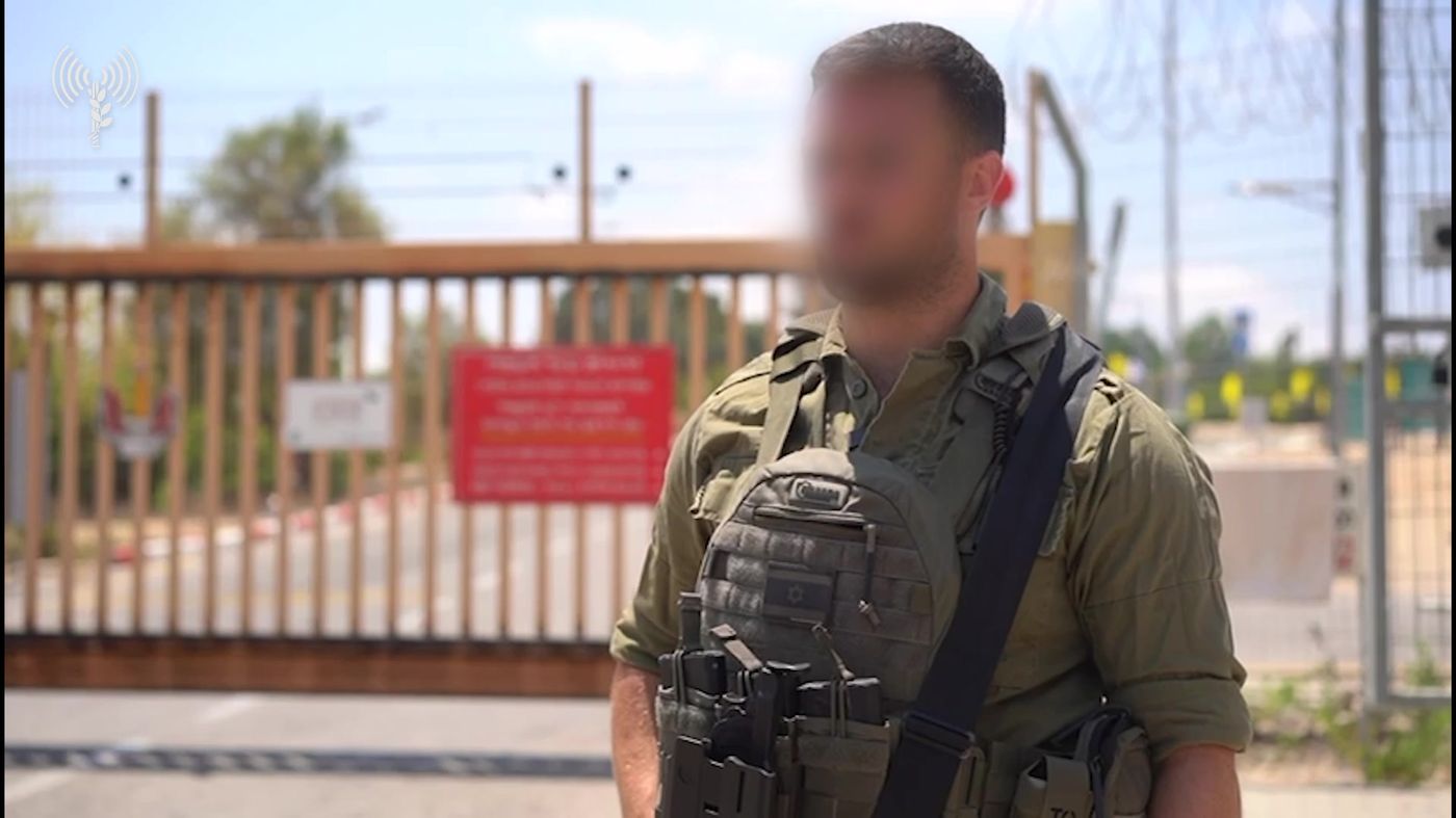 הלוחם שניטרל את המחבל משחזר: "הוא זינק לעברי עם סכין"