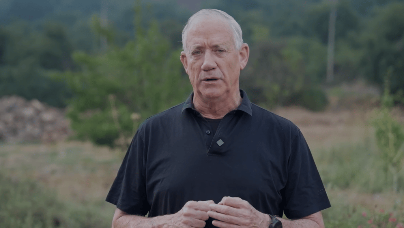 גנץ מגבה את הגרי: "יושרתו אינה מוטלת בספק"