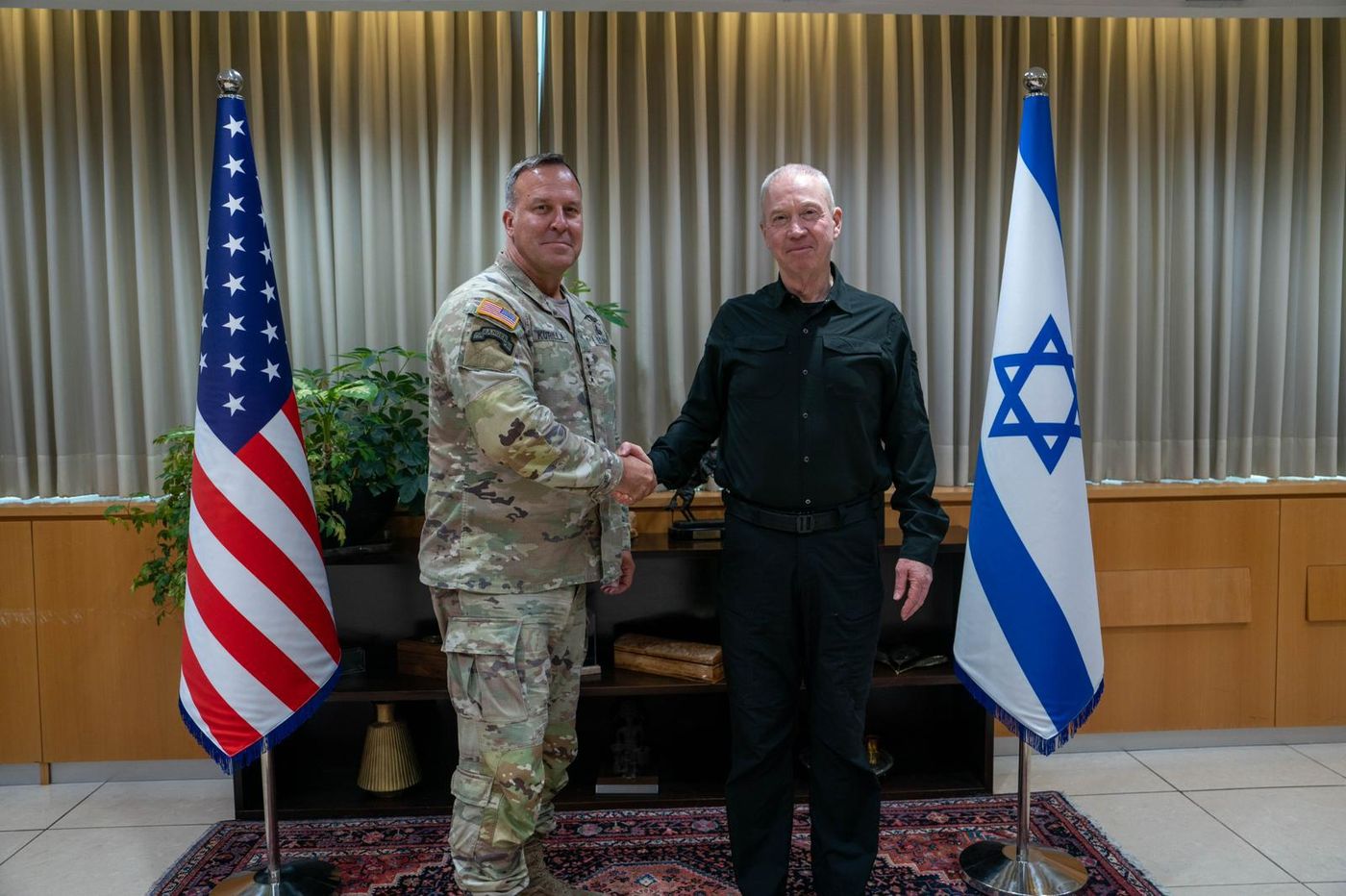 פגישה משולשת: שר הביטחון, הרמטכ"ל ומפקד פיקוד המרכז האמריקני
