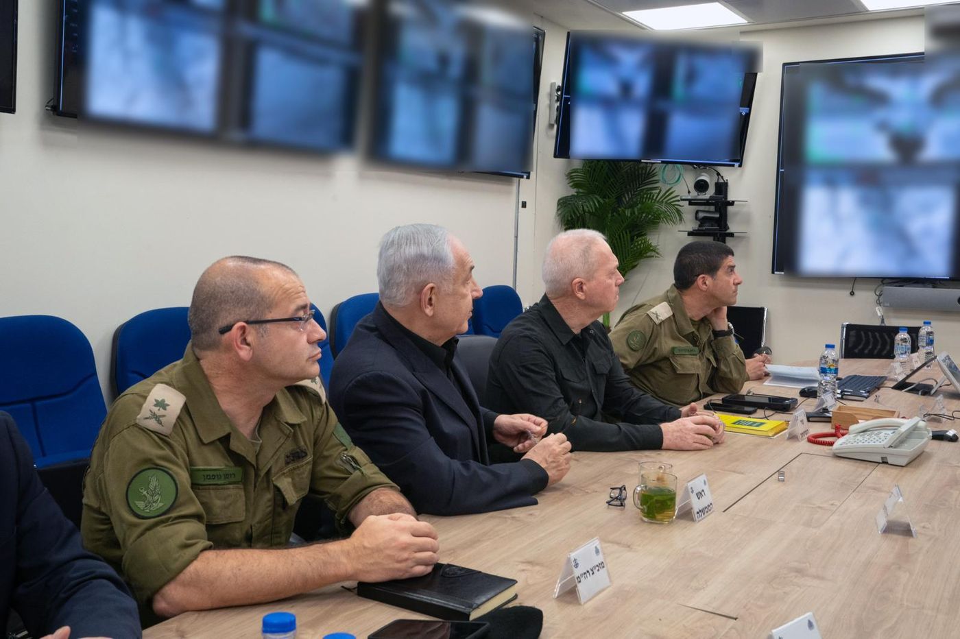 צה"ל פתח במתקפת מנע בלבנון