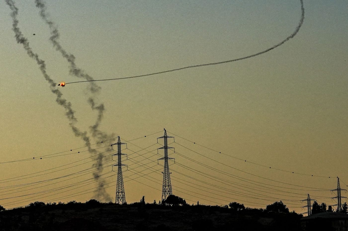 קרבות בצפון: 30 שיגורים לגליל, צה"ל תקף מבנה צבאי בלבנון