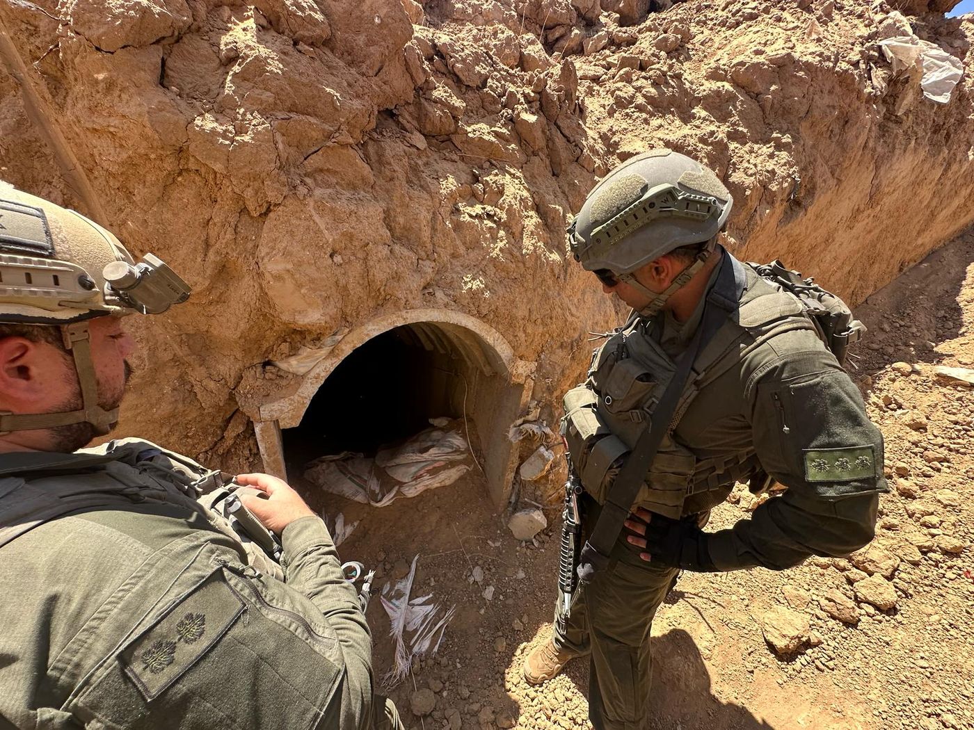 חשיפה: היועמ"ש בלם הכנסת גז מדמיע למנהרות חמאס