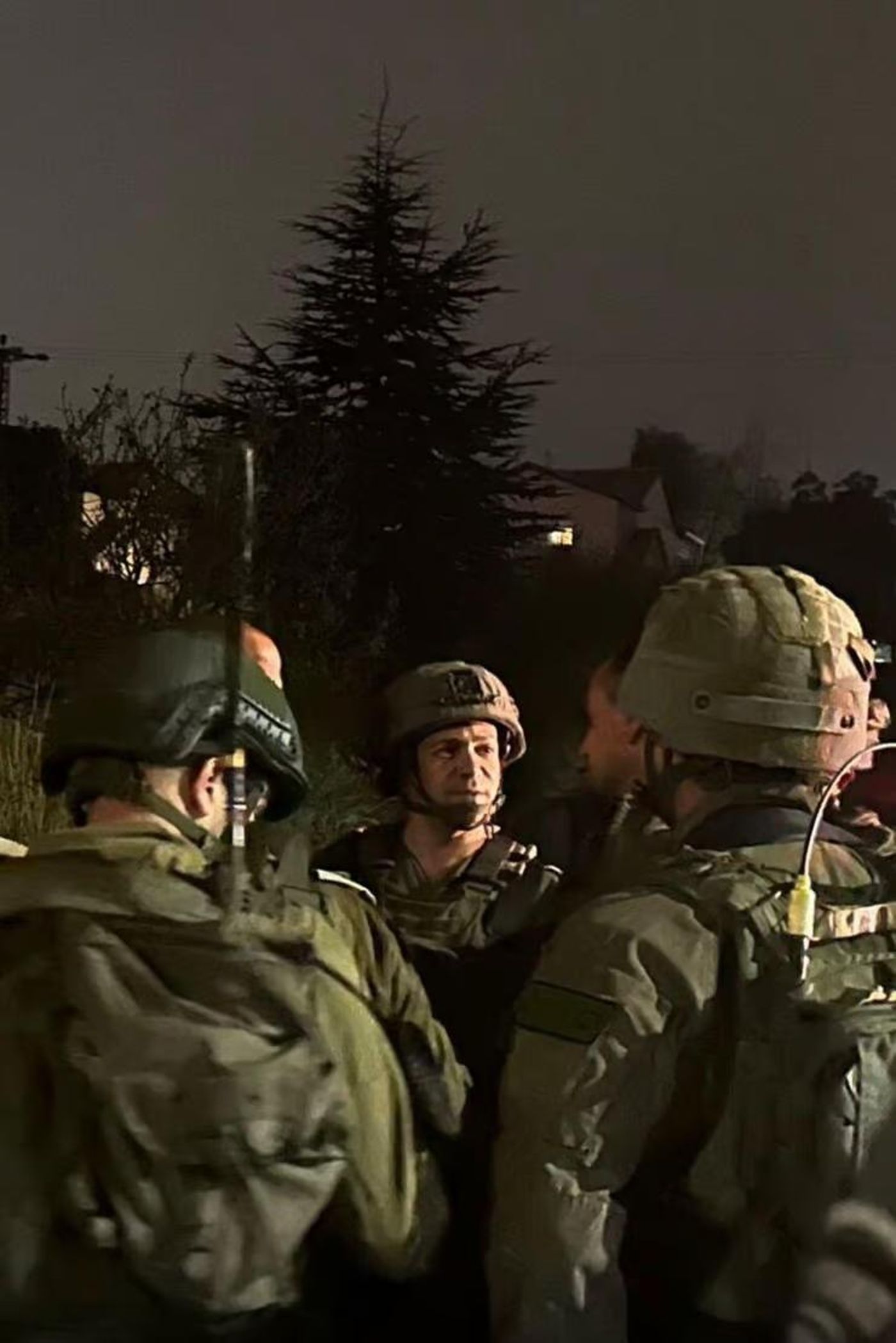 מח"ט עציון אל"מ גל ריץ' בשטח לאחר ניסיון הפיגוע