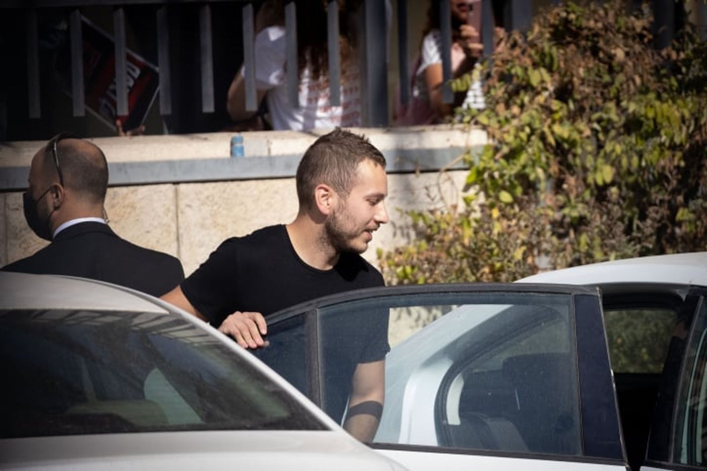 "אין לבן של נתניהו זכות להתחתן; זו פסיכוזה"