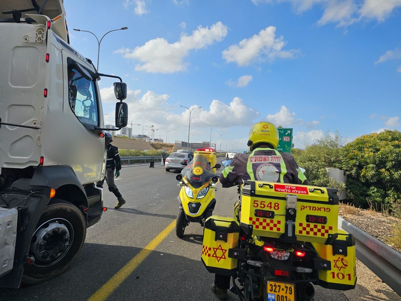 פיצוץ רכב במחלף ביאליק, גבר נפצע במצב בינוני