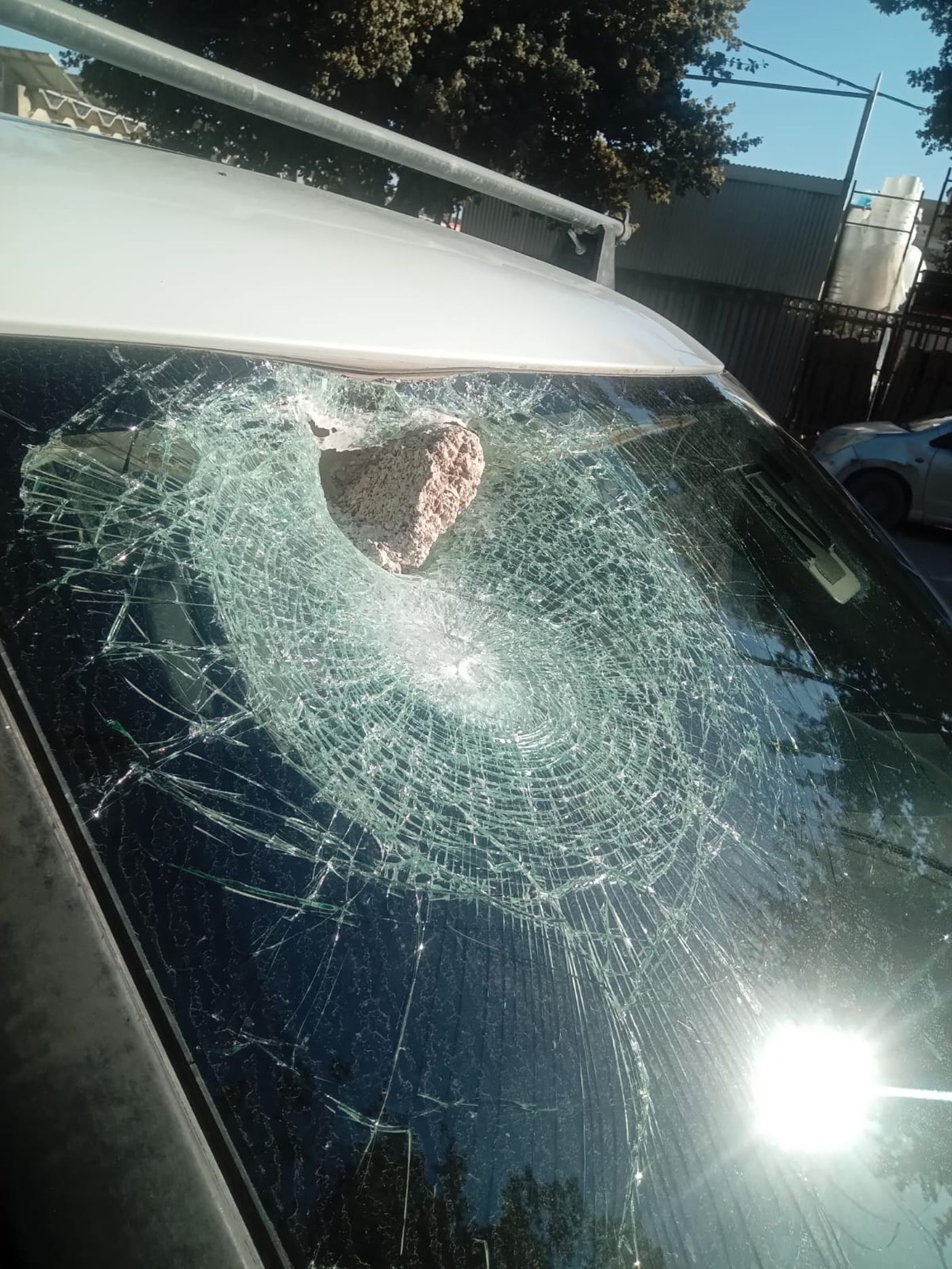 בפעם השנייה בתוך חודש: תושבת יצהר נרגמה באבנים בחווארה