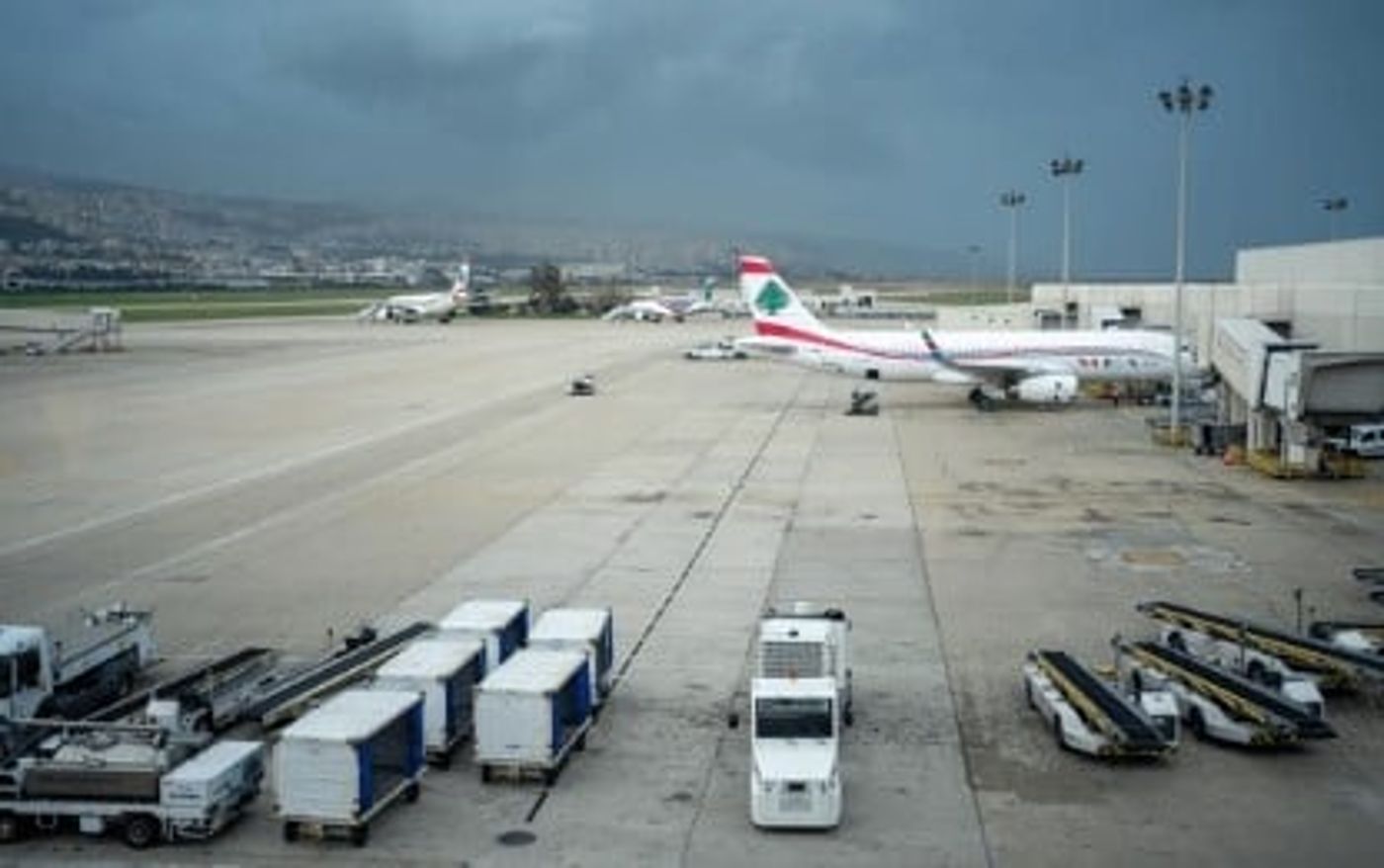 כמו באיראן: לבנון סוגרת את שדה התעופה בביירות