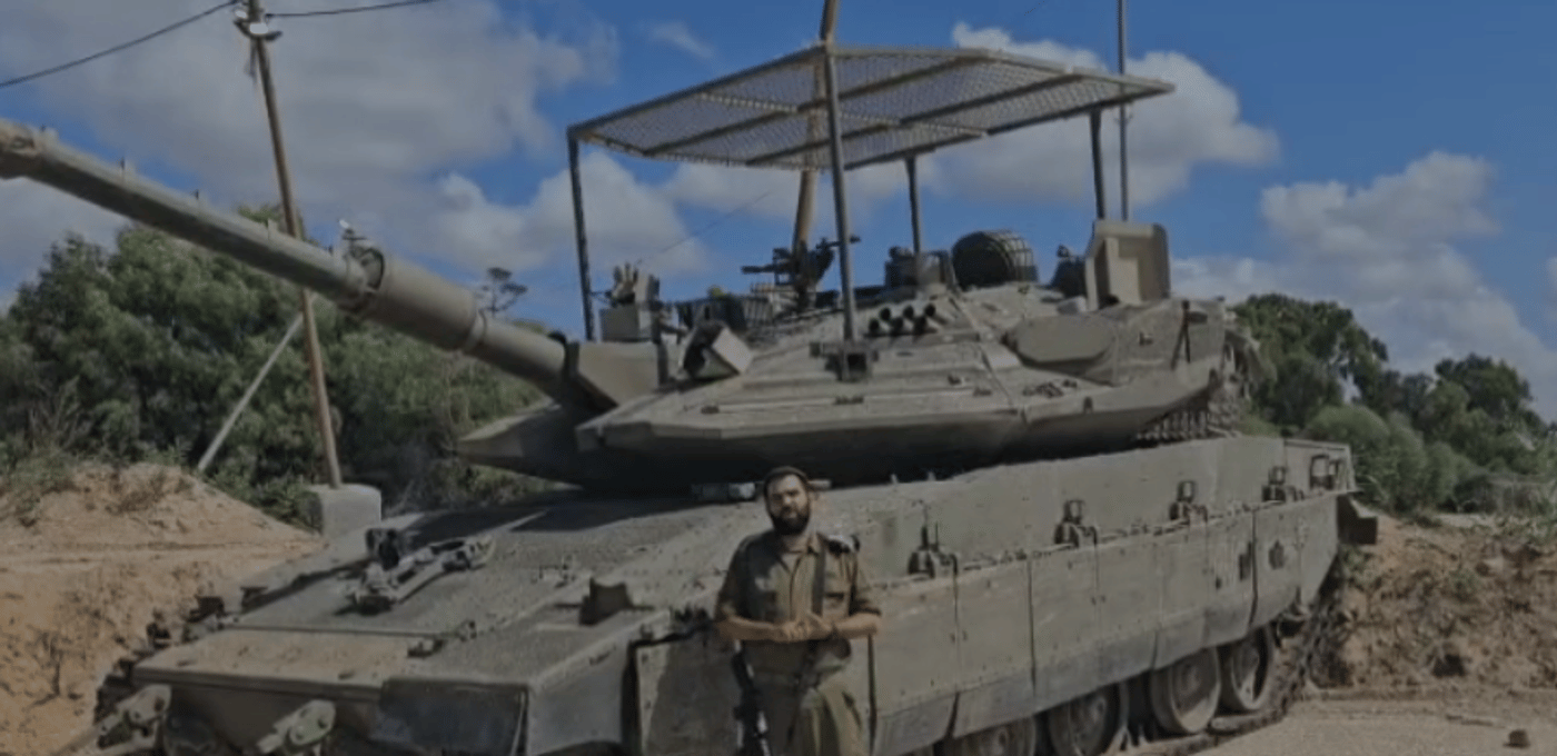 המדריך: איך לבנות סוכה על טנק בחמש דקות