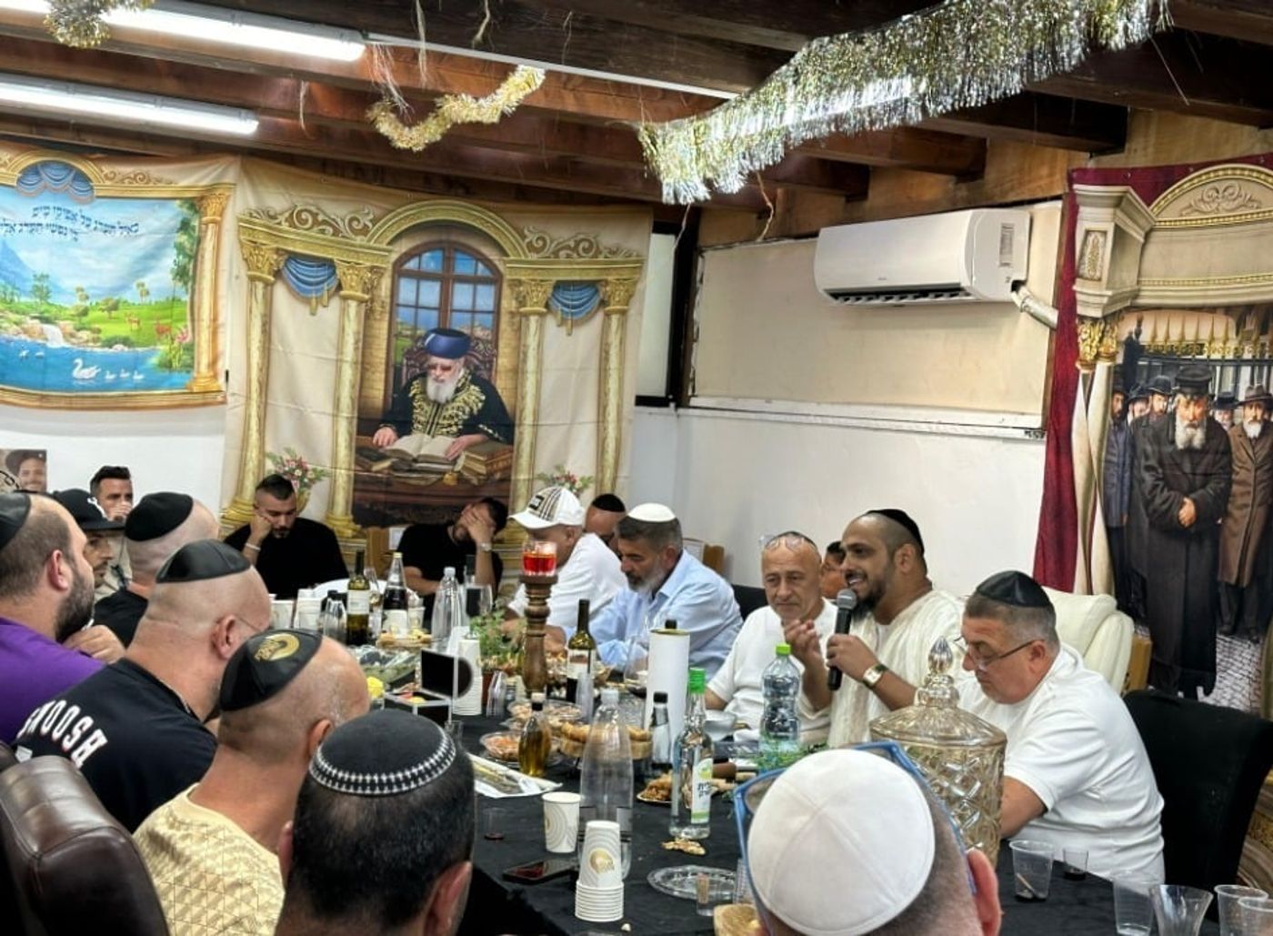 בהשתתפות אייל גולן: מעמד הקבלת פני רבו בחולון