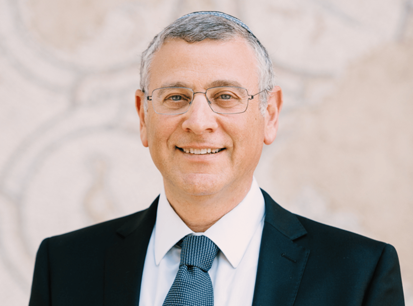 הרב בני לאו מזהיר: "הגענו לקו פרשת המים"