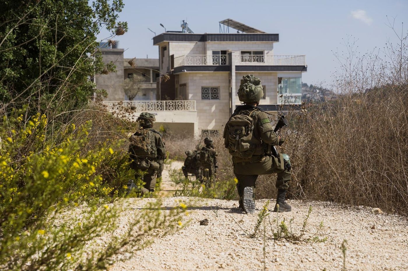 "לא נגמר לנו הכוח": לוחמי גולני פשטו על יעדים חדשים בלבנון