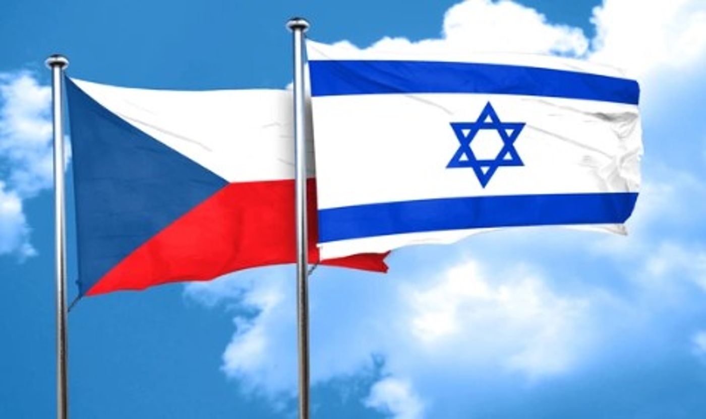חברי פרלמנט בצ'כיה קוראים: "להקפיא חברות בבית הדין"