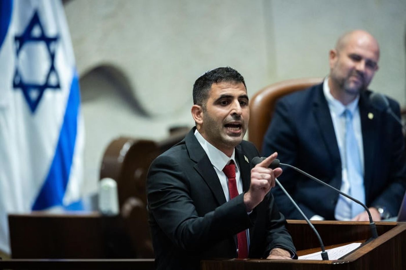 השר קרעי |