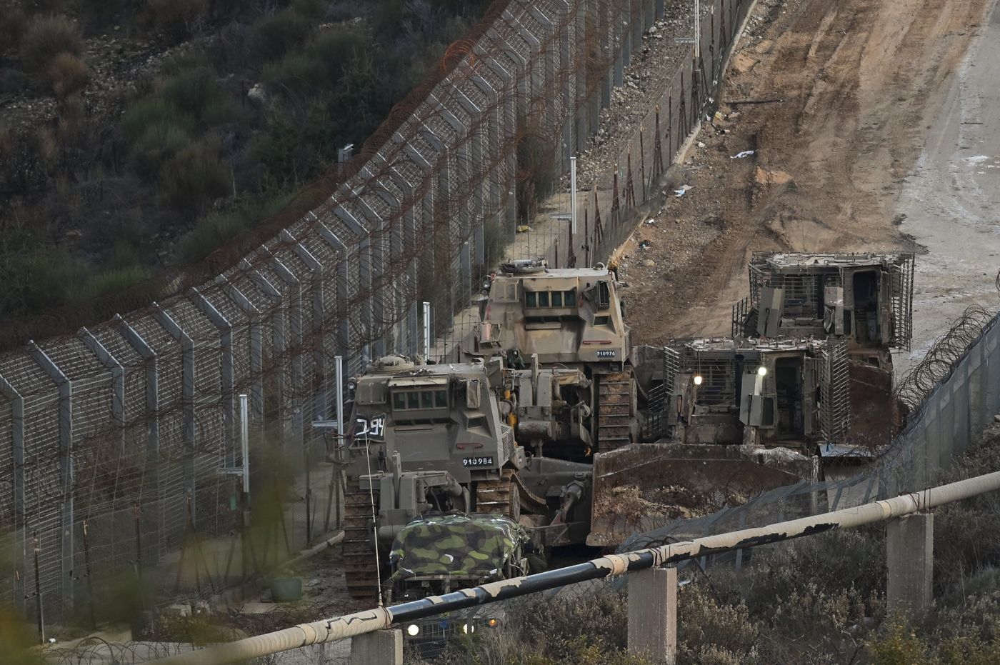 סער בתדרוך לכתבים זרים: "הכיבוש האיראני בסוריה נגמר"