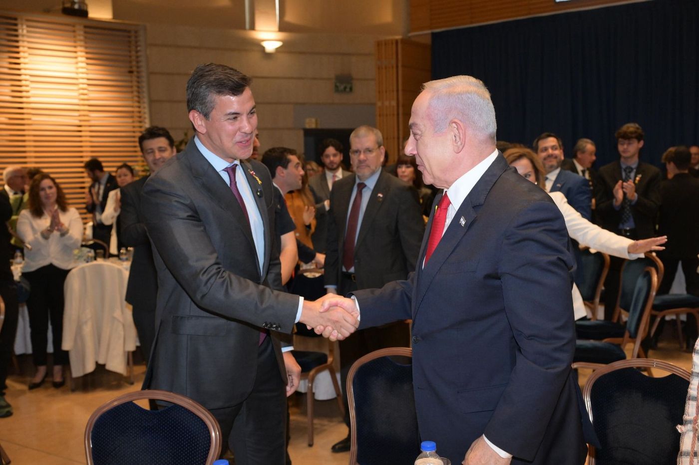בקביעת מזוזה חגיגית: שגרירות פרגוואי נחנכה בירושלים | צפו
