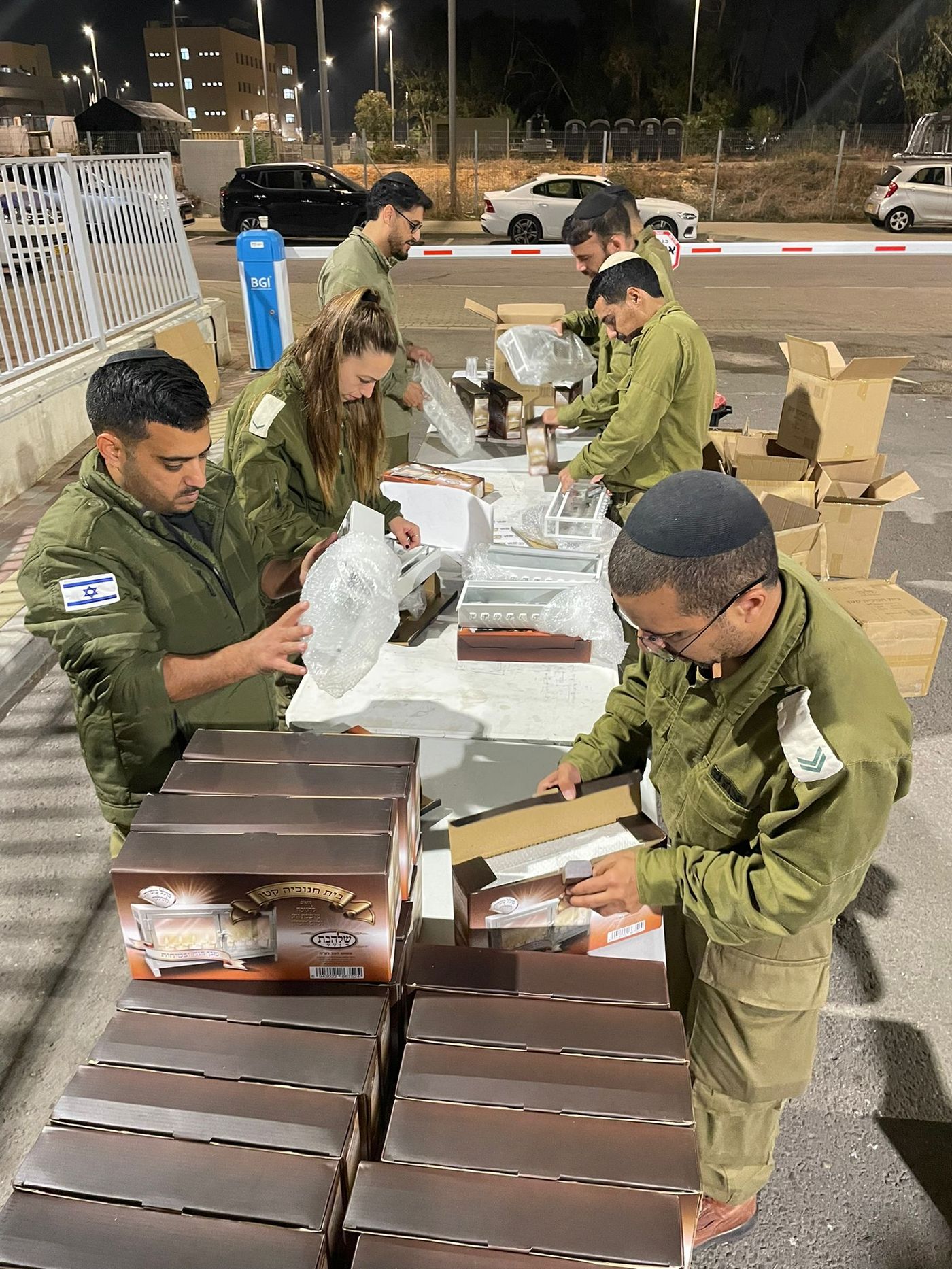 (הכנות לחנוכה ברבנות)