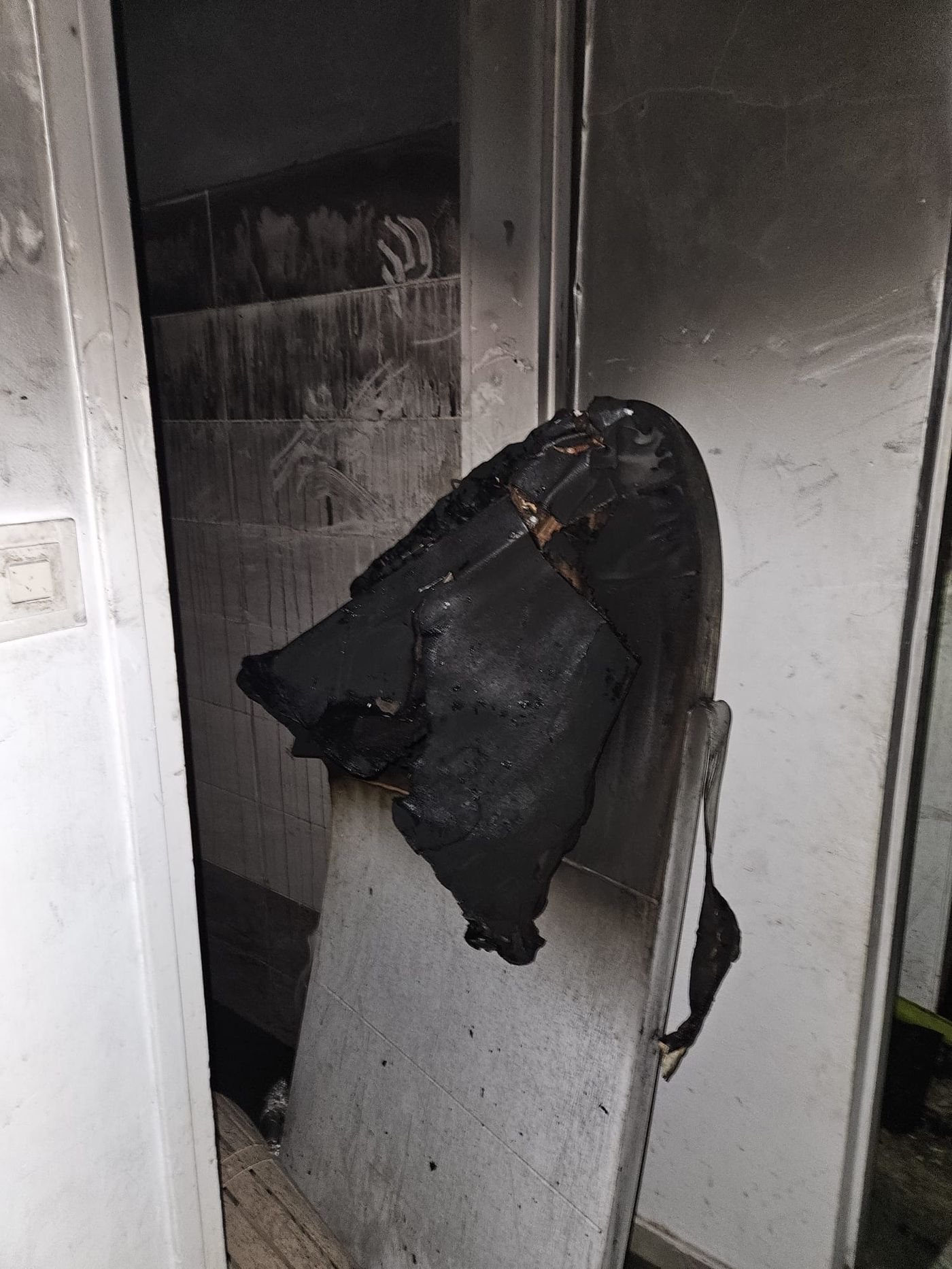 אסון במודיעין עילית: חדר הילדים נשרף כליל בגלל חנוכייה