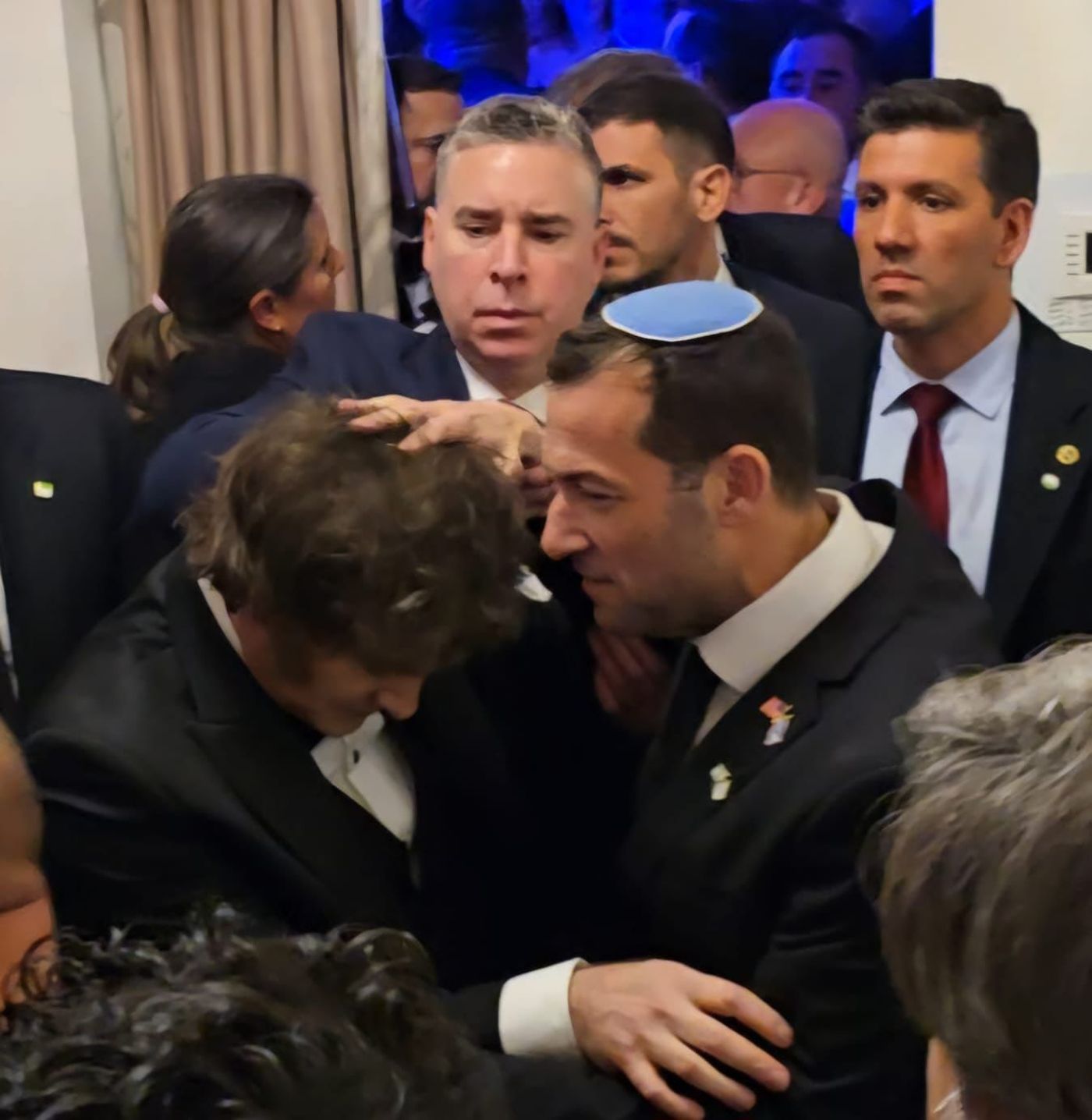 יוסי דגן נפגש עם נשיא ארגנטינה וברך אותו בברכת כהנים