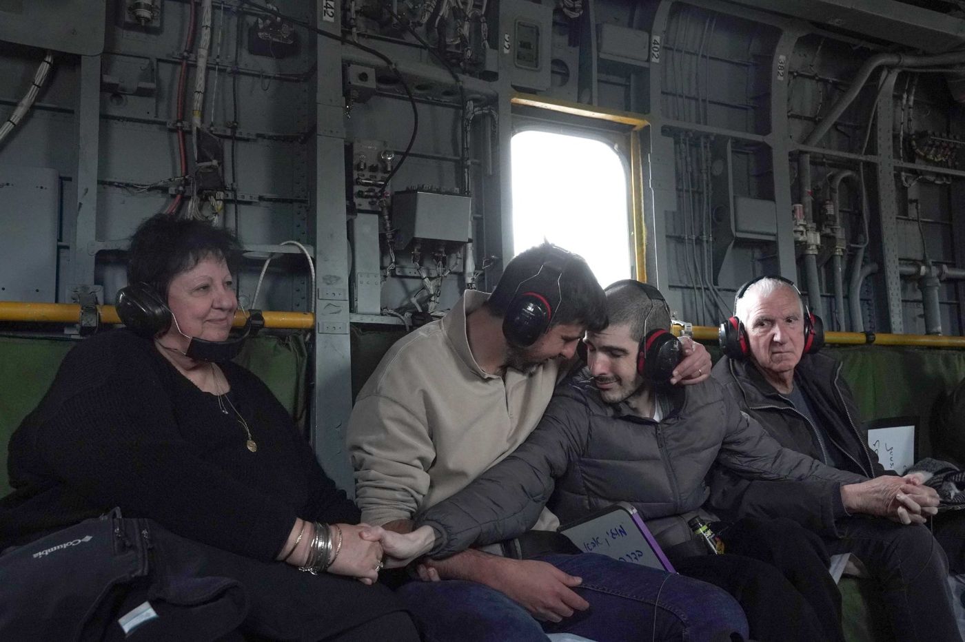 אחרי 10 ימים: שורד השבי אור לוי השתחרר מבית החולים