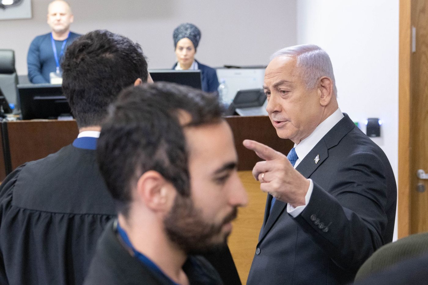 העיתונאים חוגגים: "נתניהו מצטרף לבקשה לשדר את עדותו בחי"