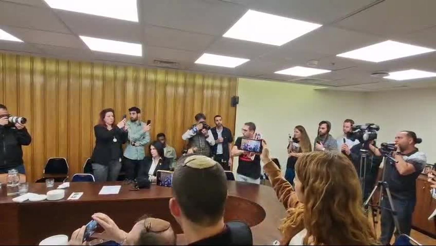 בן דודו של עופר קלדרון צעק על סמוטריץ: "אתה מפקיר חיי אדם"