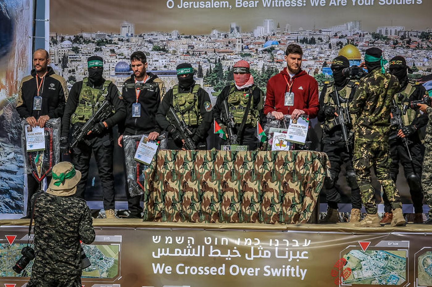 חמאס מאשר רשמית: אלה שמות ששת החטופים שישוחררו מחר מהשבי