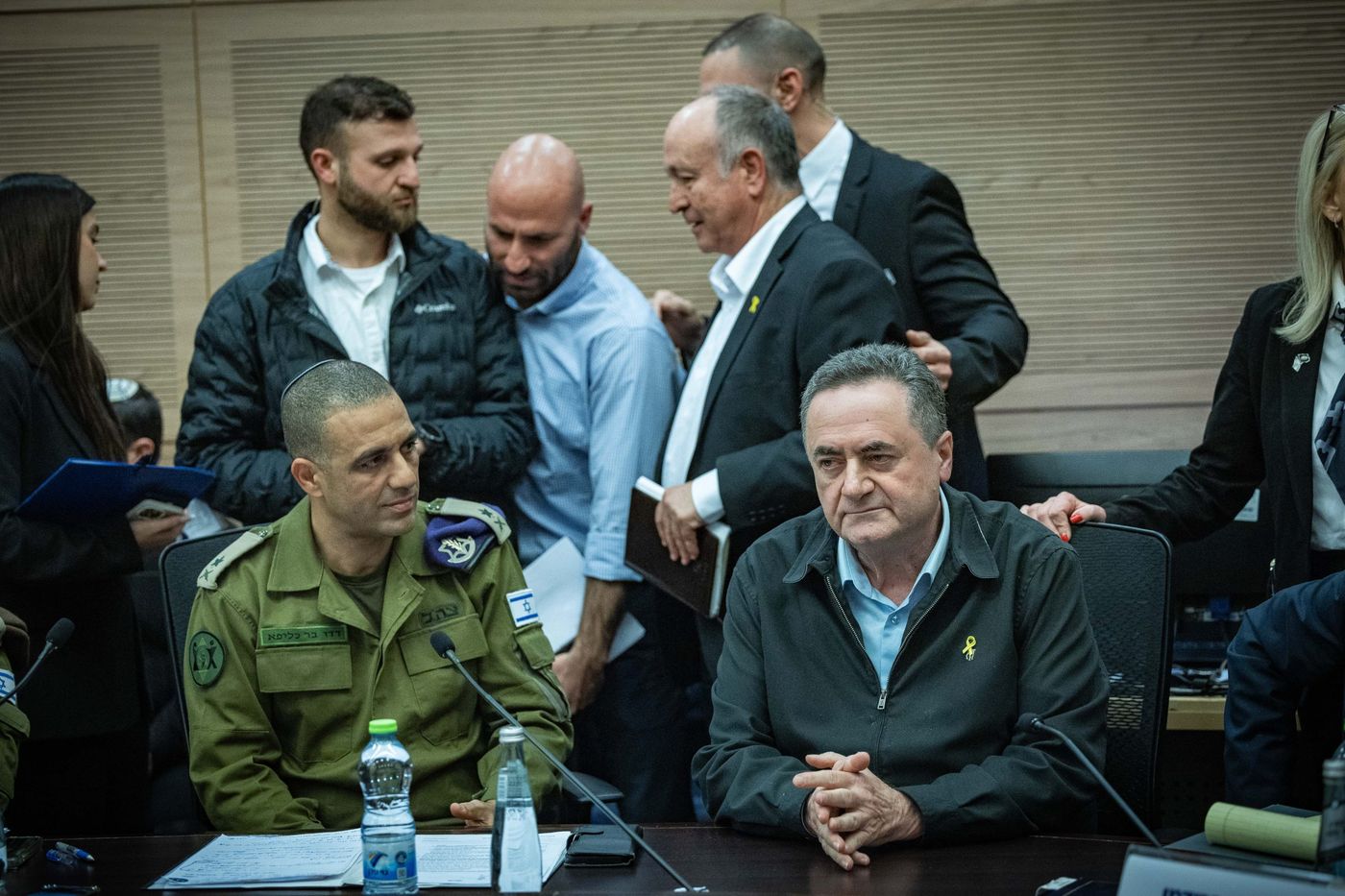 שר הביטחון עם ראש אכ"א בוועדת החוץ והביטחון