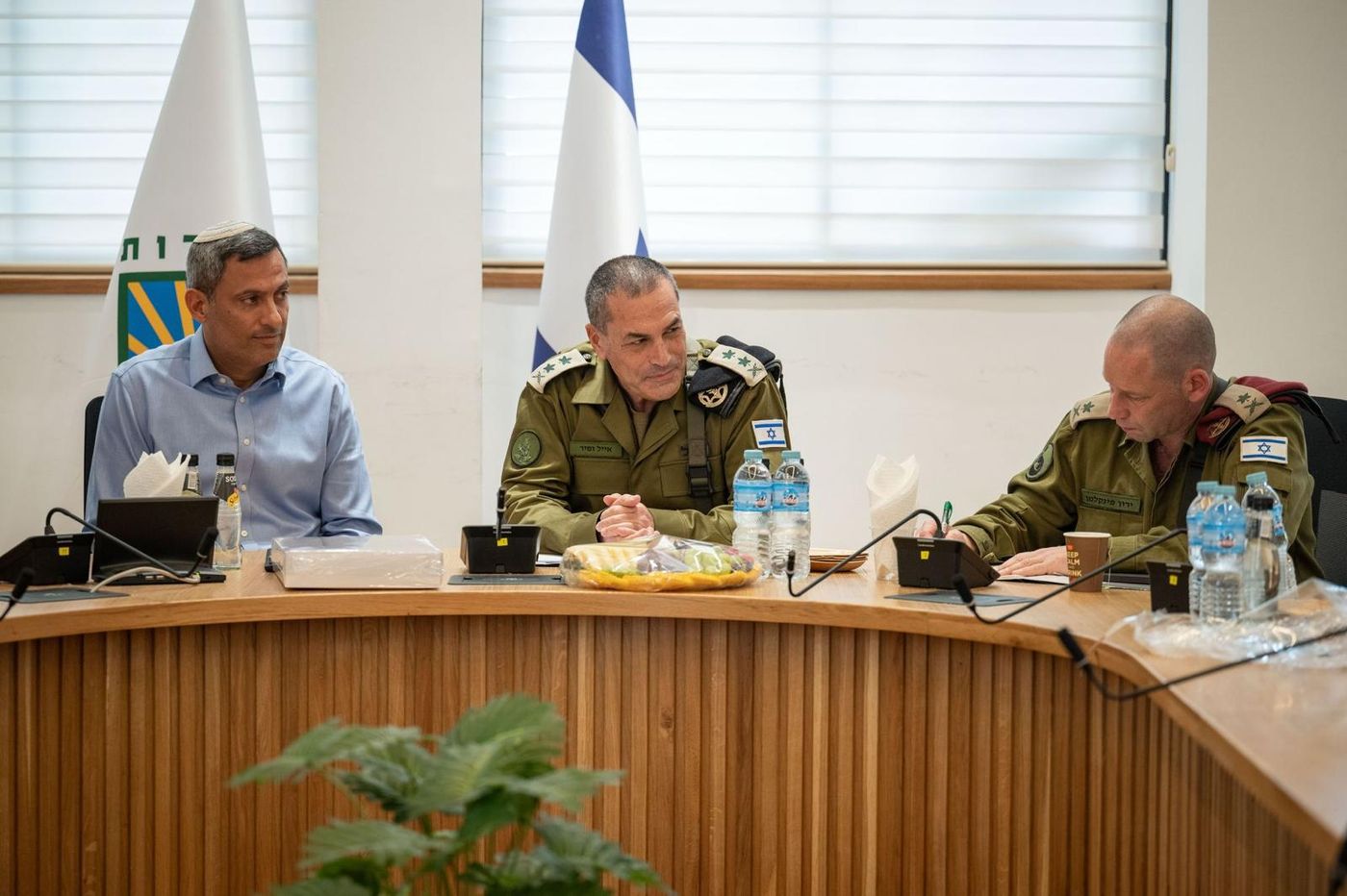 ביום העבודה הראשון: הרמטכ"ל ירד דרומה