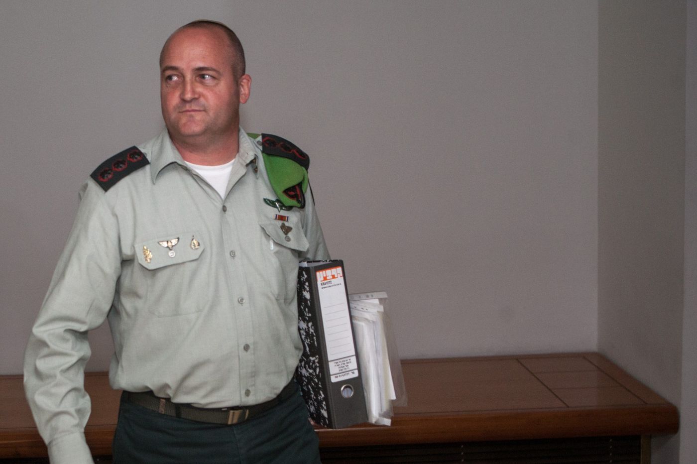 "רוב הסיוע עדיין מגיע לחמאס": ארז וינר בראיון | סורגים שבוע