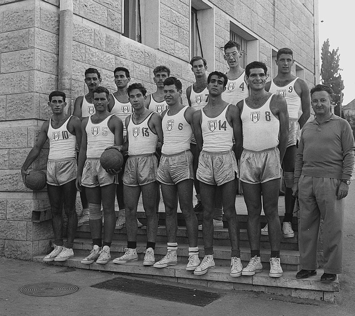 נבחרת ישראל בכדורסל בשנות ה-60 |