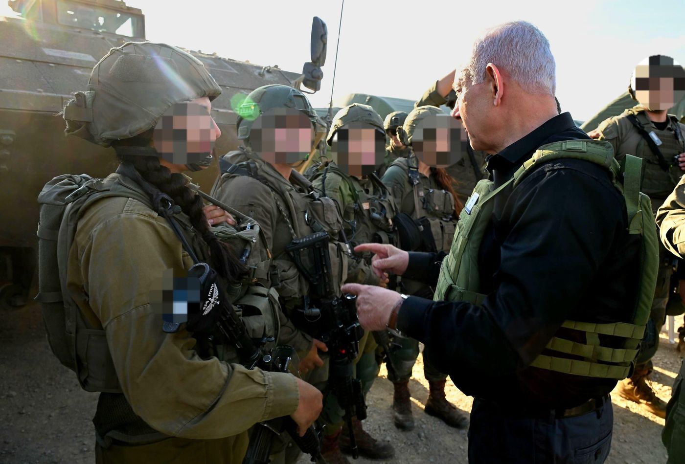 נתניהו: בזמן המו"מ, חמינאי מסביר למה חייבים להשמיד את ישראל