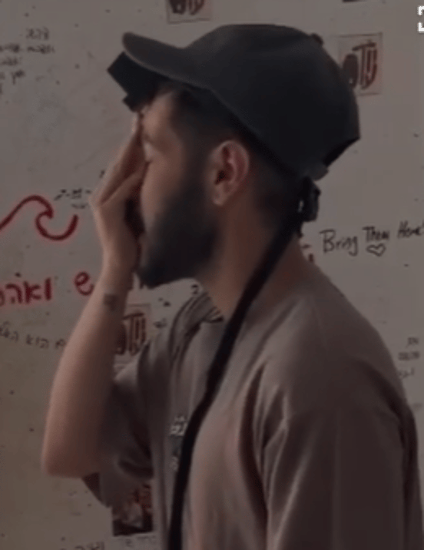 מצמרר: החטוף חזר למיגונית ממנה נחטף ואמר "שמע ישראל"