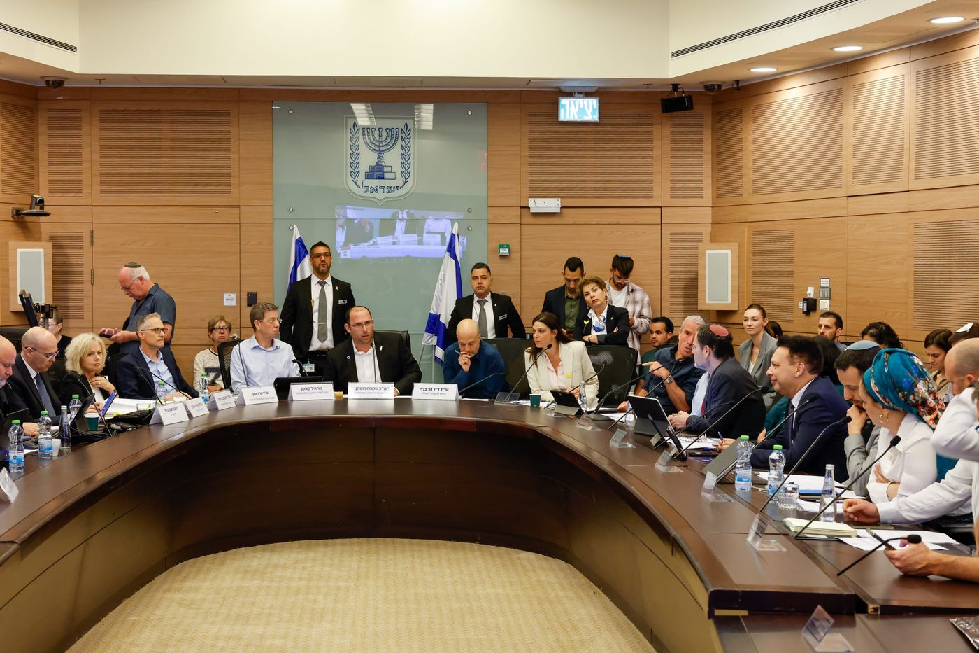 היועמ"שית הגיעה לדיון בכנסת: "אין אכיפה בררנית"