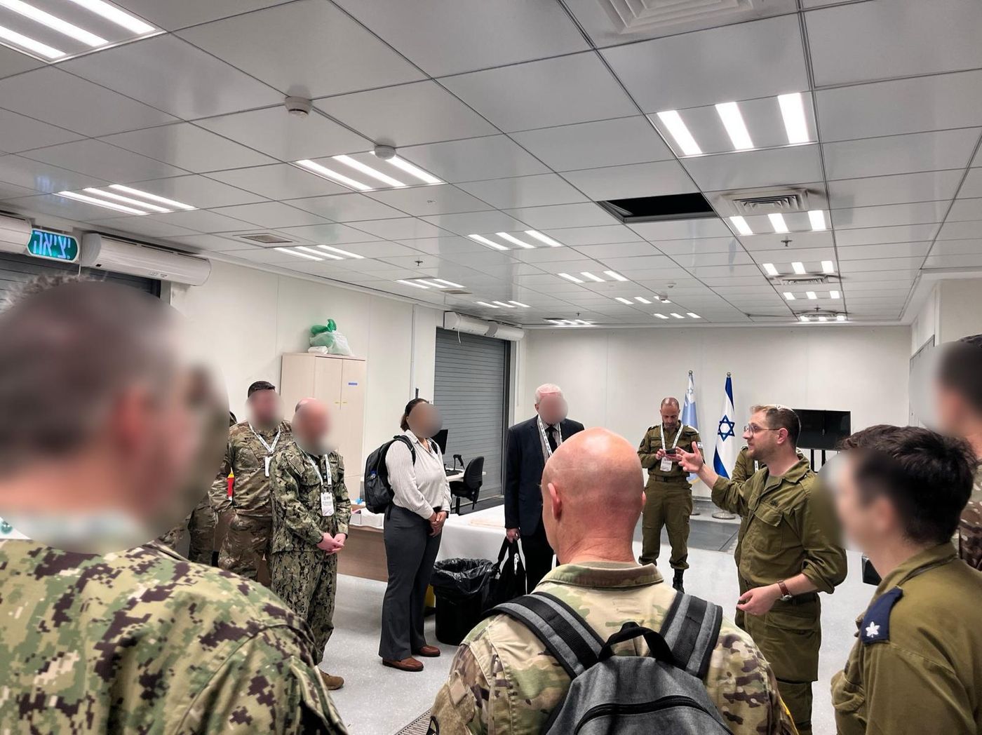 "להוט להמשיך איתכם": צבא ארה"ב בביקור במעבדת הרבנות הצבאית