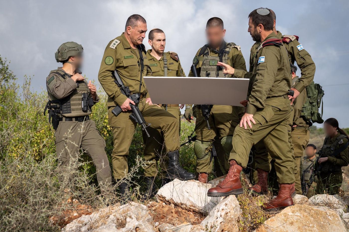 הרמטכ"ל בזירת הפיגוע בברוכין: "נגיע למרצחים ושולחיהם"