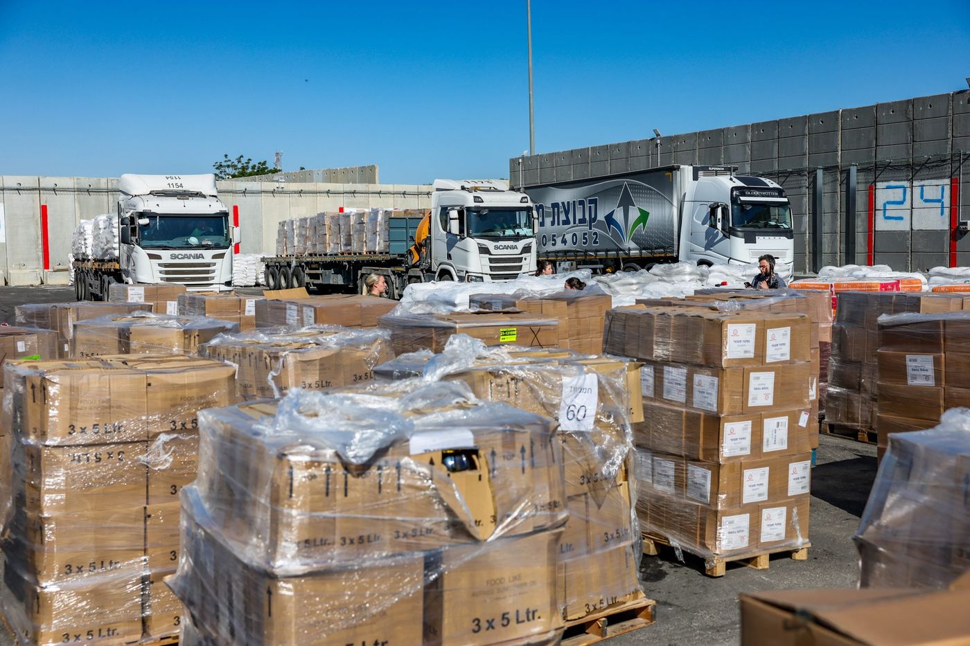 חמאס בלחץ: חלוקת המזון בעזה מערערת את נרטיב הרעב