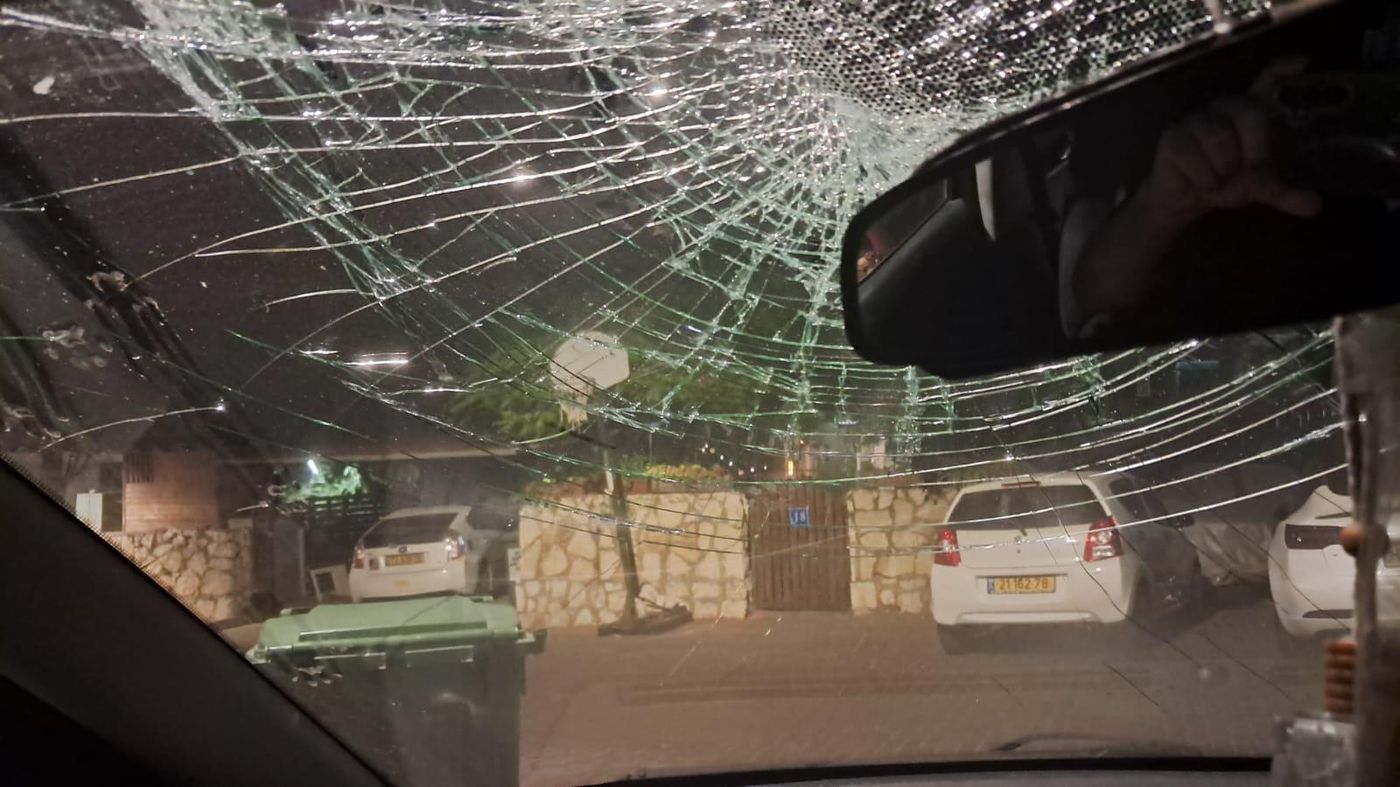 אלימות קשה: מפגין ימין הותקף מחוץ לביתו של יאיר גולן