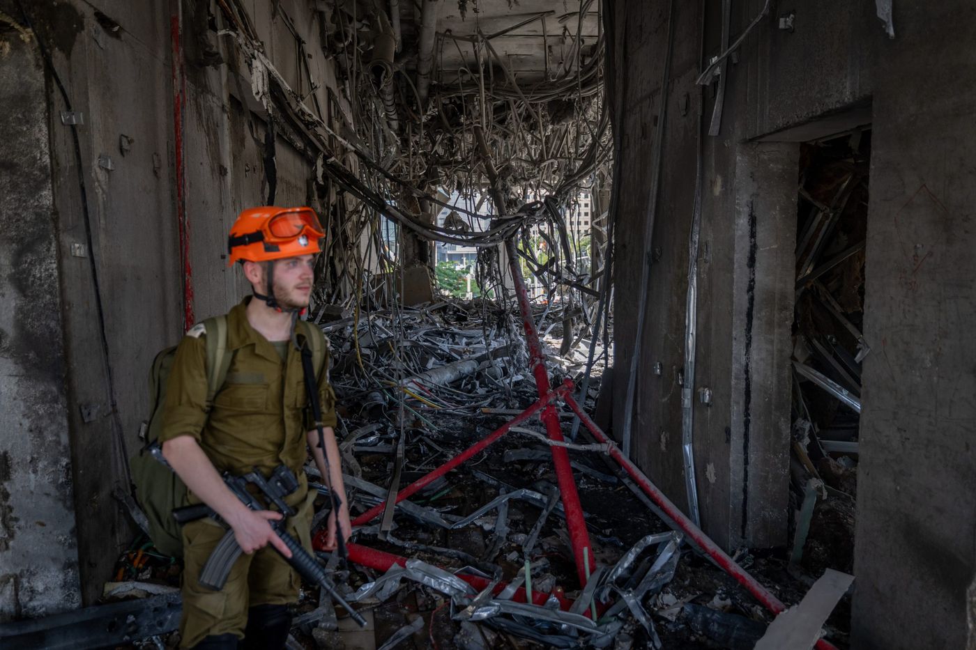זירת נפילת הטיל ברמת גן (חיים גולדברג/פלאש90)