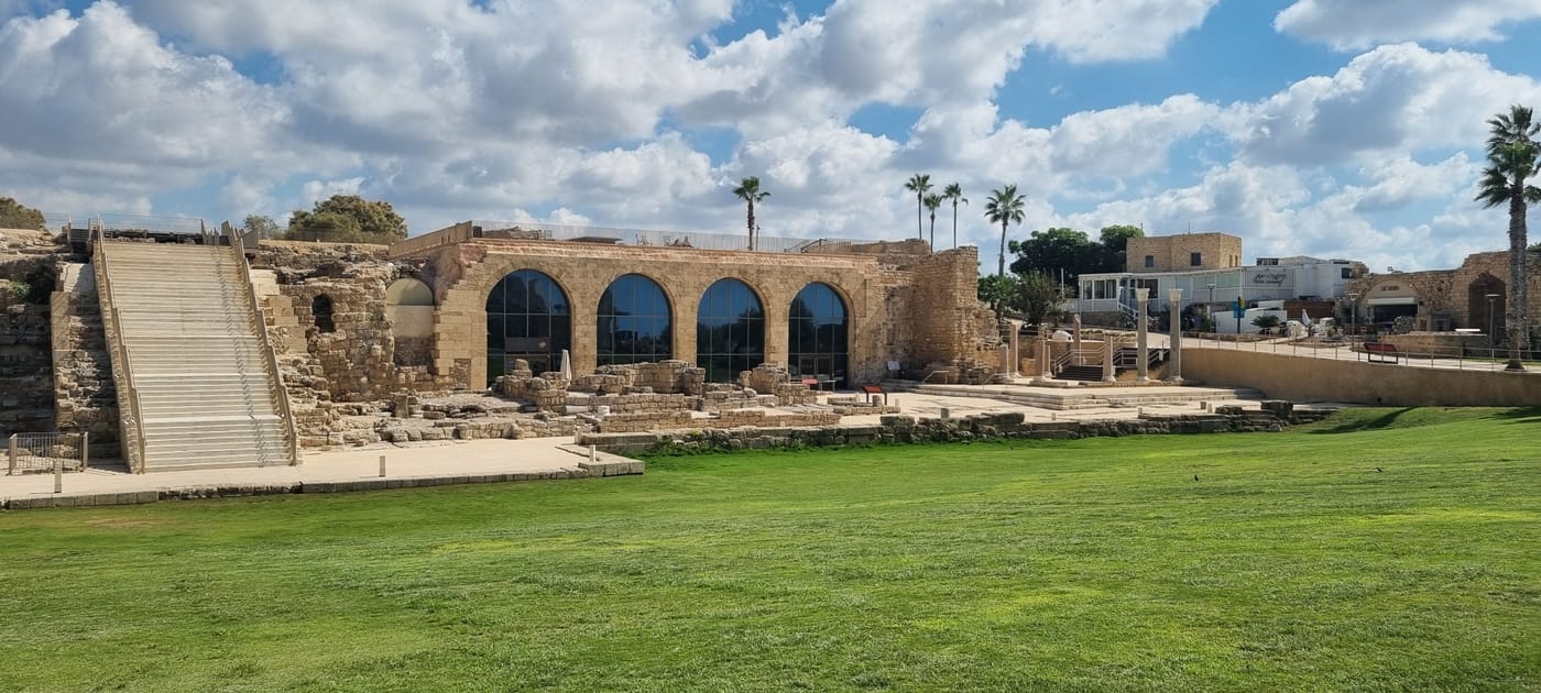 קיסריה (צילום אסף פינצ'וק)