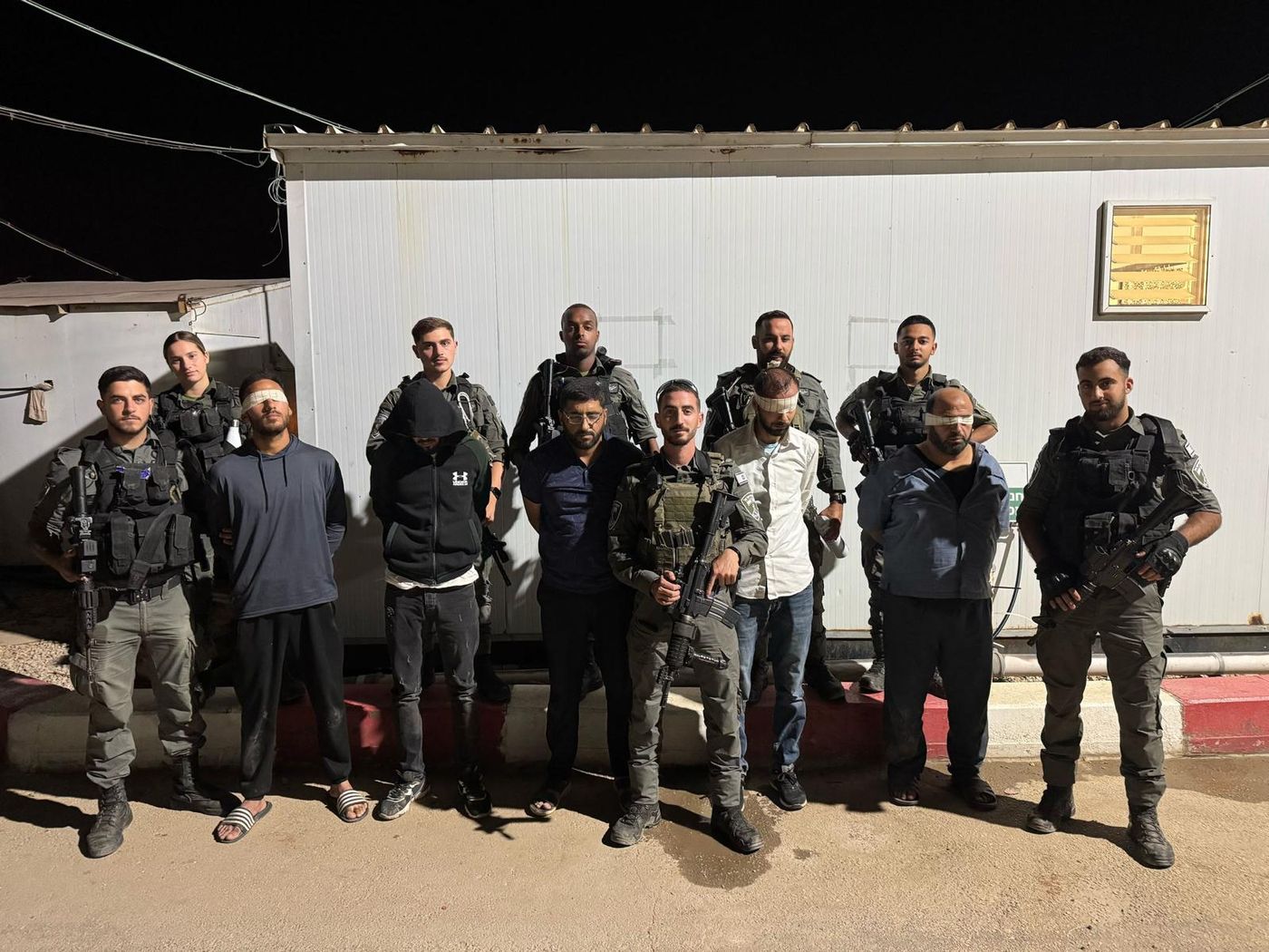 תהלוכת ההסתה בדומא: 5 מבוקשים נעצרו לאחר שהניפו דגלי חמאס