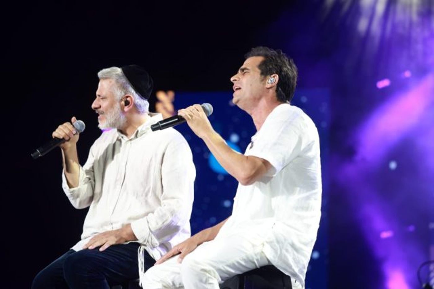 אביתר בנאי ואביב גפן בהצדעה למתי כספי.