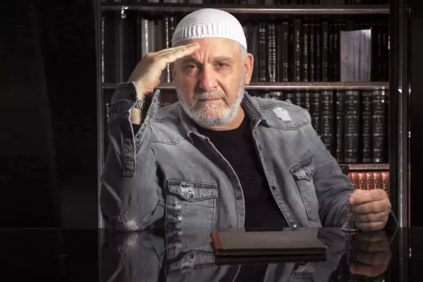 עופר לוי.