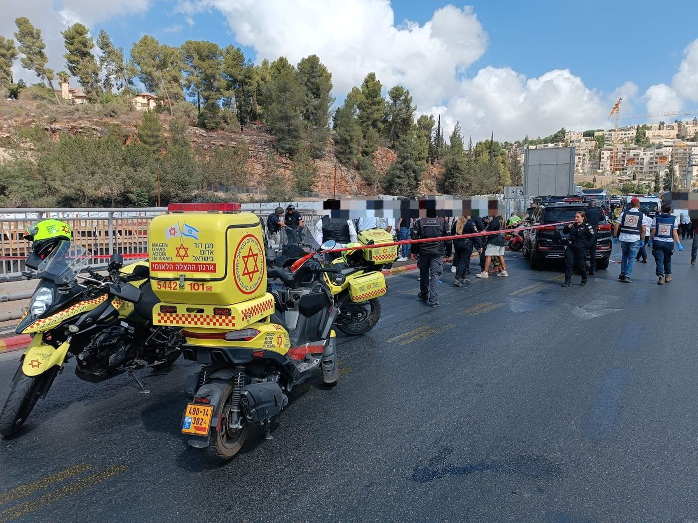 המחבלים עלו על האוטובוס והתחילו לירות, עד שנוטרלו