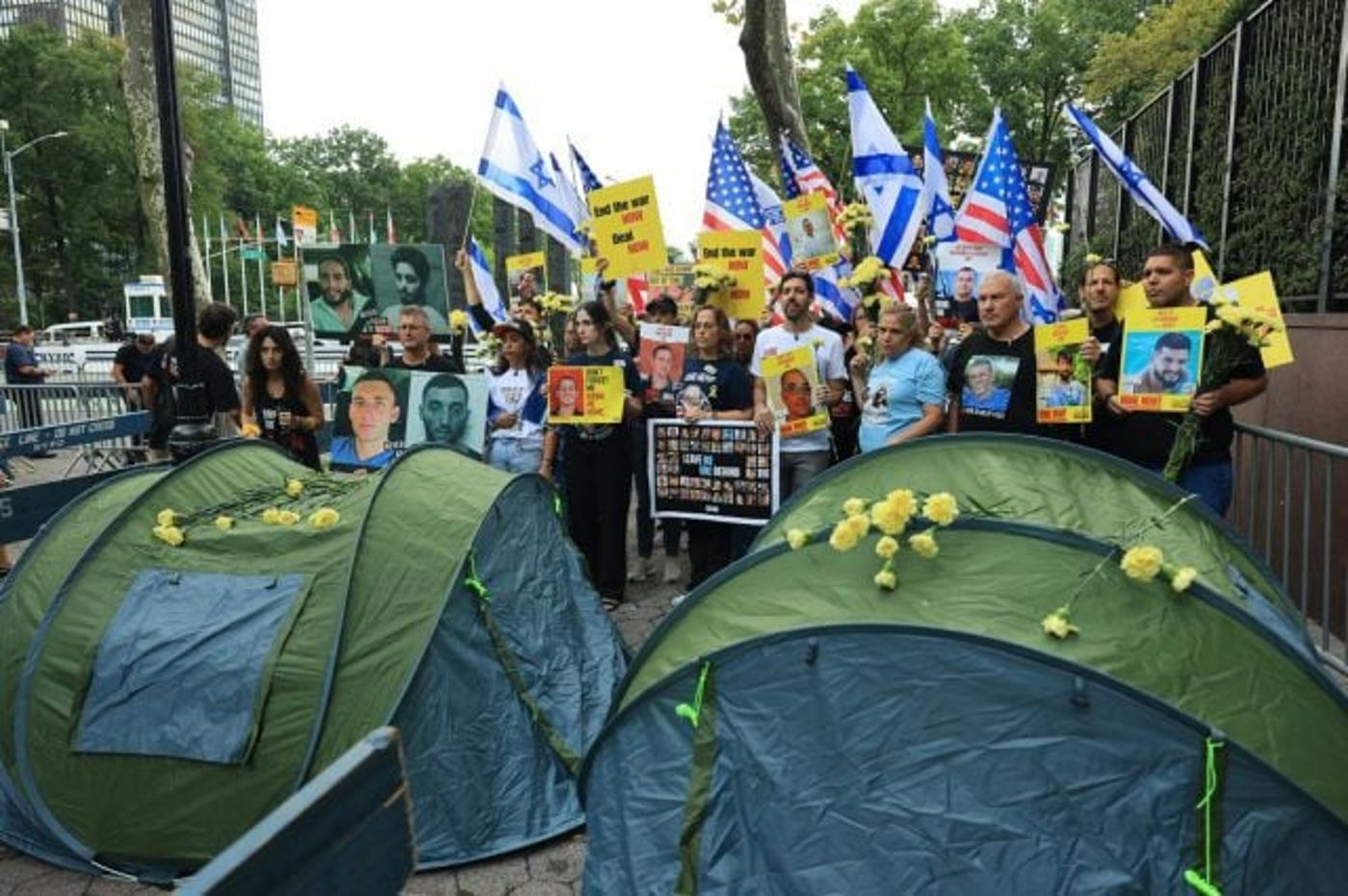 משפחות החטופים מול עצרת האו"ם: "נגמר הזמן מזמן לנאומים"