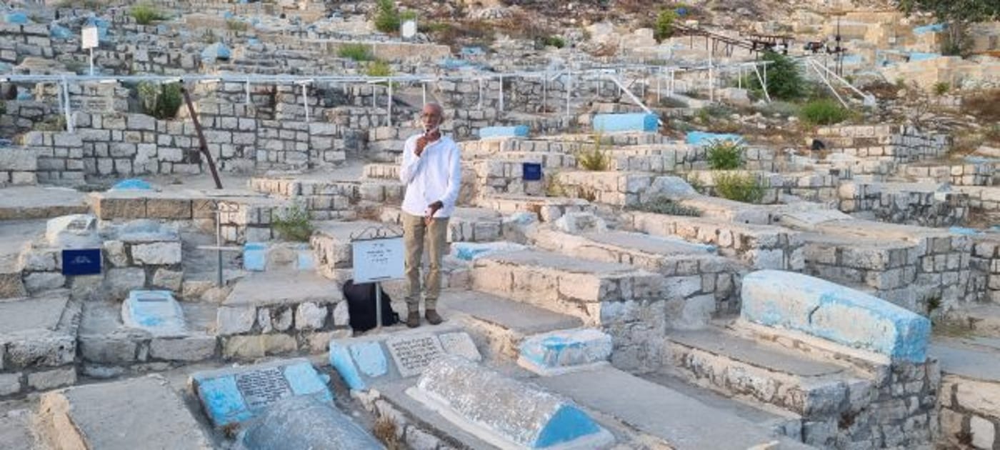 אליהו (צילום קובי פינקלר, סרוגים)